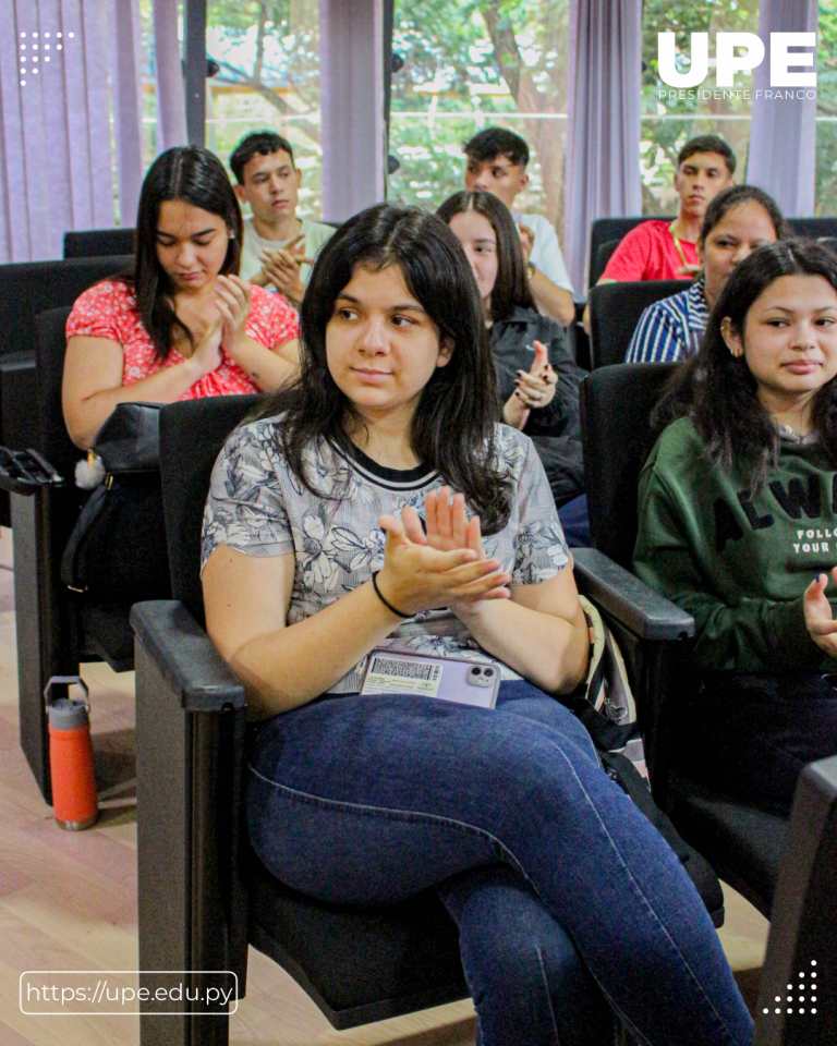 Acto de Bienvenida y Presentación de Autoridades Académicas: Carrera de Derecho 